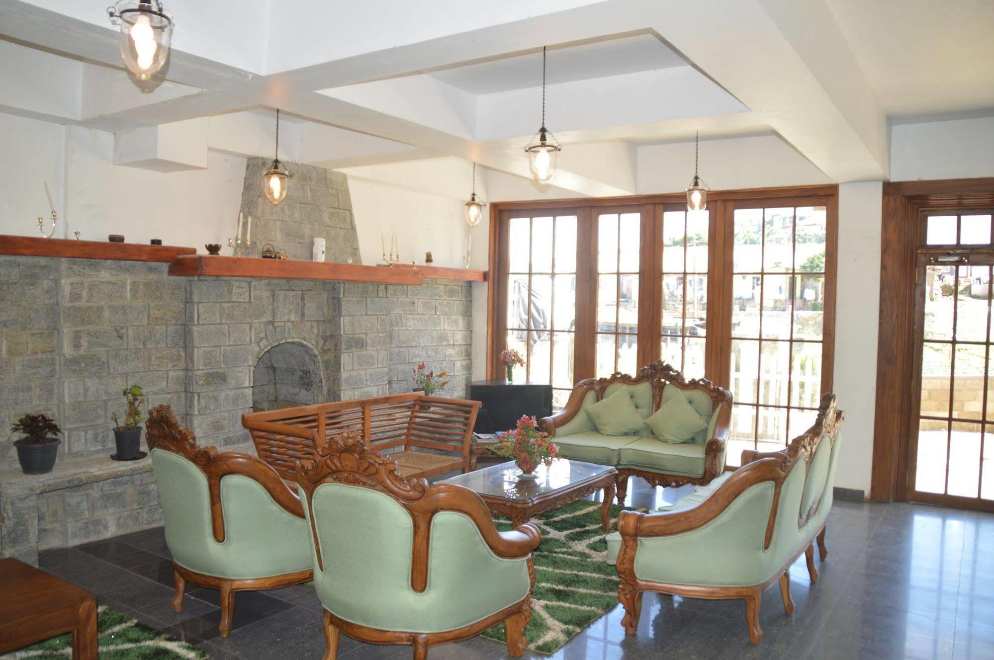 Hotel Royal Hills Nuwara Eliya Exterior foto