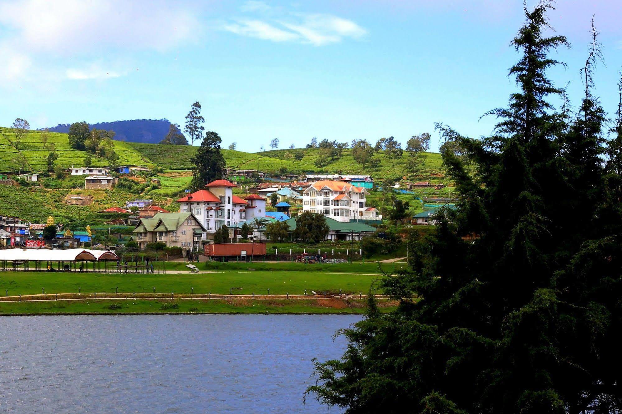 Hotel Royal Hills Nuwara Eliya Exterior foto