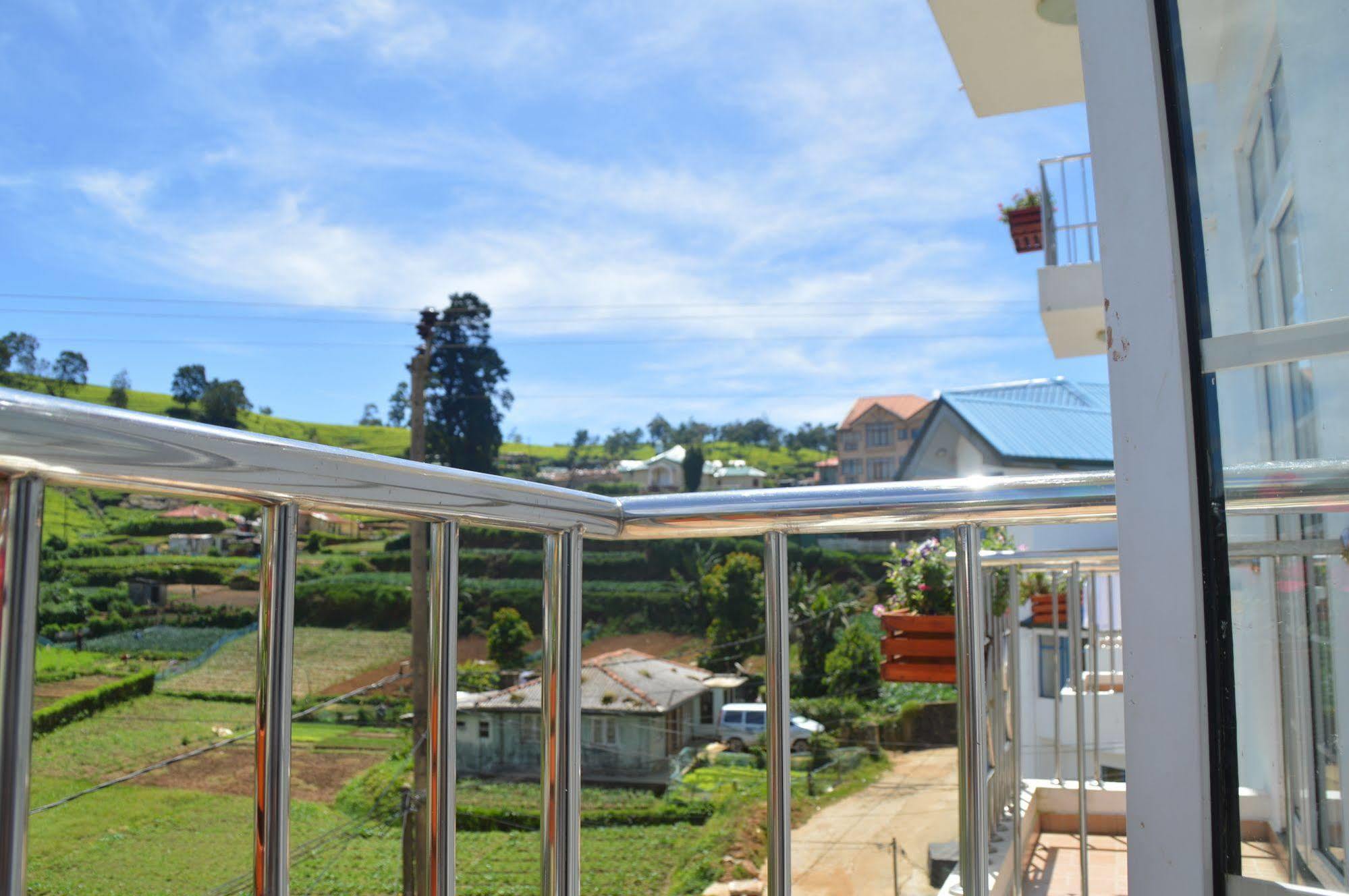 Hotel Royal Hills Nuwara Eliya Exterior foto